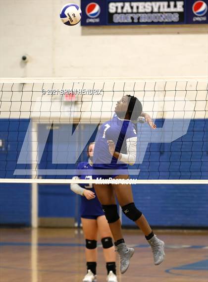 Thumbnail 3 in Foard @ Statesville photogallery.