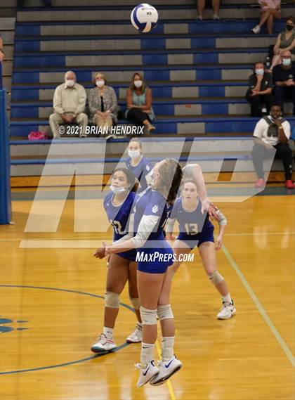 Thumbnail 2 in Foard @ Statesville photogallery.