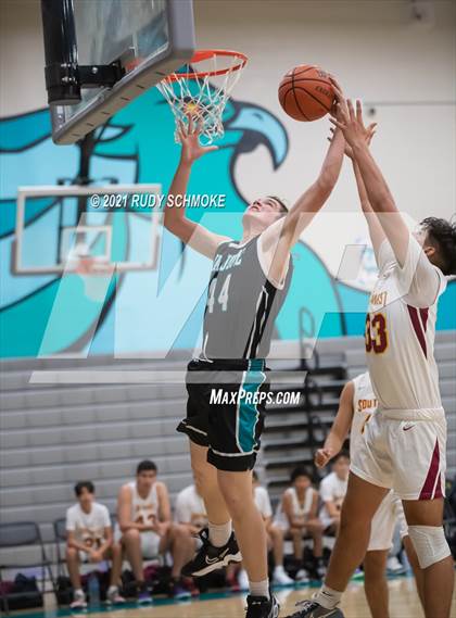 Thumbnail 3 in Guajome Park Academy vs. Southwest SD (6th Annual Del Lago Tip Off Classic) photogallery.