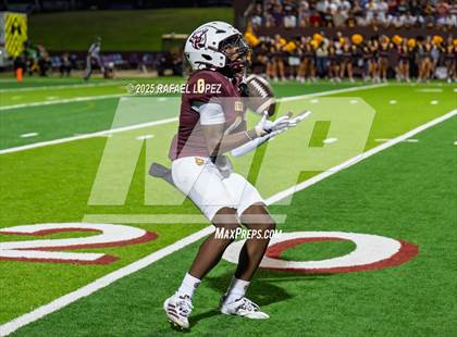 Thumbnail 1 in Dickinson @ Deer Park photogallery.