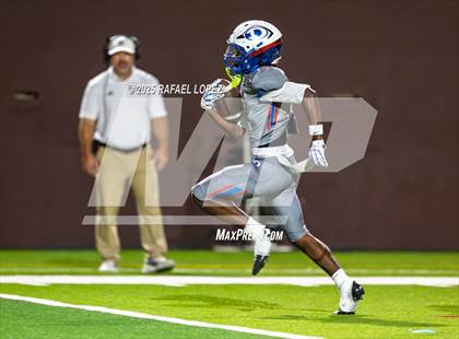 Thumbnail 1 in Dickinson @ Deer Park photogallery.