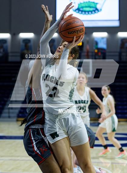 Thumbnail 2 in Fort Wayne North Side vs Westfield (PSM Holiday Shootout) photogallery.
