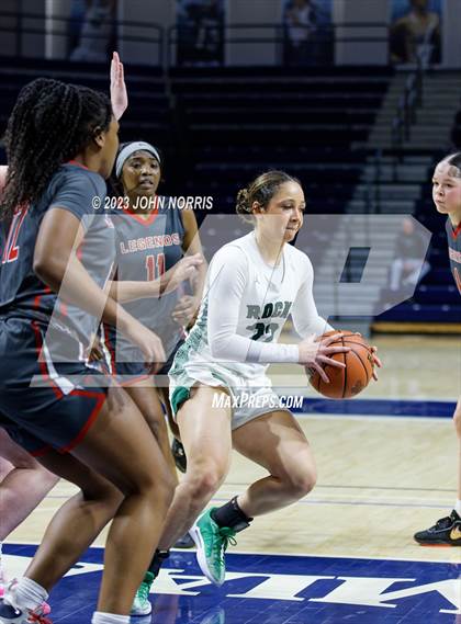 Thumbnail 2 in Fort Wayne North Side vs Westfield (PSM Holiday Shootout) photogallery.