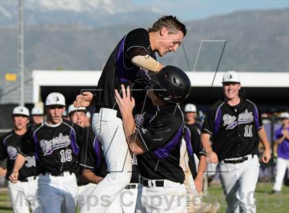 Thumbnail 2 in Riverton vs. Copper Hills (Utah 5A 1st round) photogallery.