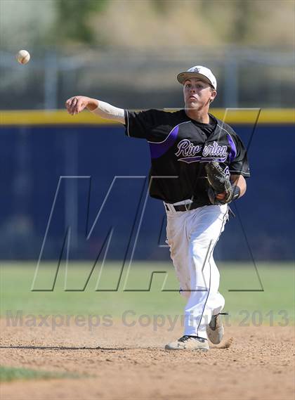 Thumbnail 3 in Riverton vs. Copper Hills (Utah 5A 1st round) photogallery.