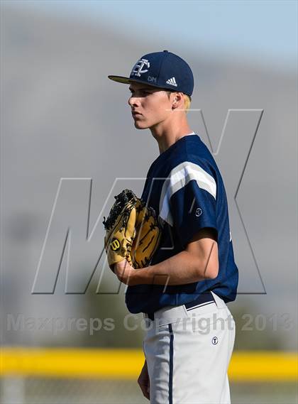 Thumbnail 3 in Riverton vs. Copper Hills (Utah 5A 1st round) photogallery.