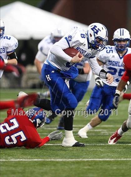 Thumbnail 3 in Christian County vs. Highlands (KHSAA Class 5A Commonwealth Gridiron Bowl) 	  photogallery.