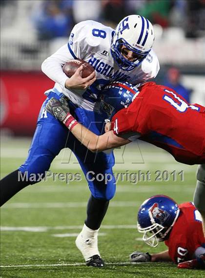 Thumbnail 3 in Christian County vs. Highlands (KHSAA Class 5A Commonwealth Gridiron Bowl) 	  photogallery.