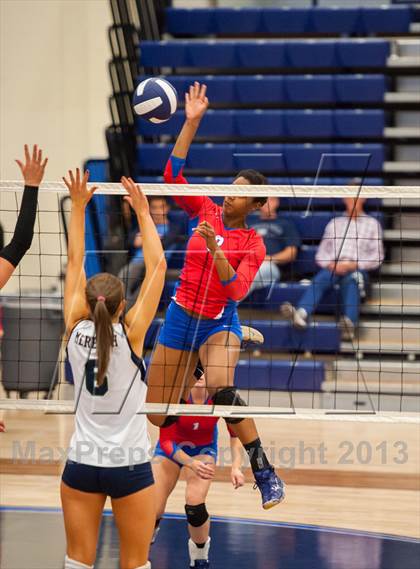 Thumbnail 1 in ThunderRidge vs. Cherry Creek (Titan Classic) photogallery.