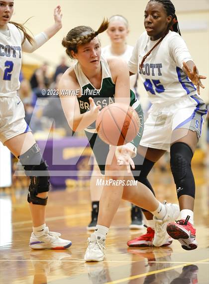 Thumbnail 2 in Bishop Brossart vs Scott (37th District Championship) photogallery.