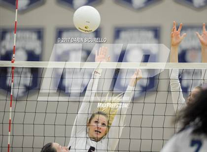 Thumbnail 3 in Xavier College Prep vs. Perry (AIA 6A Semifinal) photogallery.
