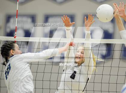 Thumbnail 3 in Xavier College Prep vs. Perry (AIA 6A Semifinal) photogallery.