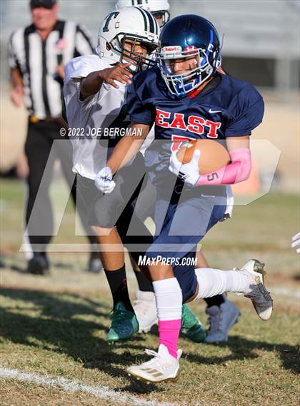 Thumbnail 3 in Tehachapi @ East Bakersfield photogallery.
