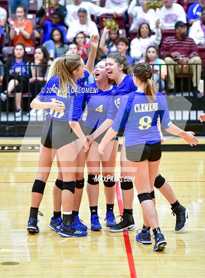Thumbnail 3 in Clemens vs Brandeis (6A Region 4 Bi-District) photogallery.