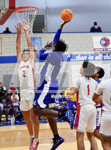 Thumbnail 3 in Northside Christian vs Auburndale (Sunbash Tournament) photogallery.