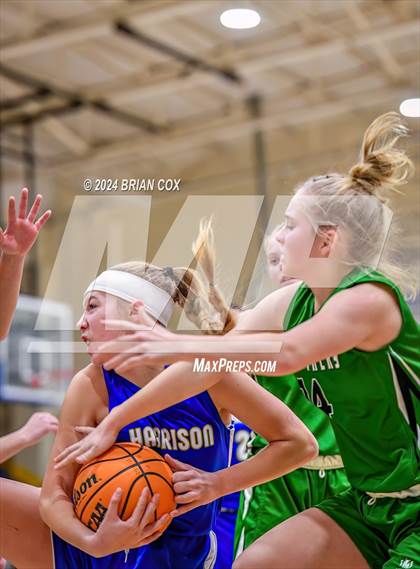 Thumbnail 2 in Harrison vs Yellville-Summit (Mountain Home Jr Invitational) photogallery.