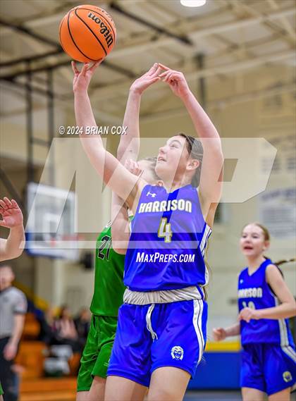 Thumbnail 2 in Harrison vs Yellville-Summit (Mountain Home Jr Invitational) photogallery.