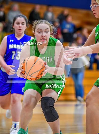 Thumbnail 2 in Harrison vs Yellville-Summit (Mountain Home Jr Invitational) photogallery.