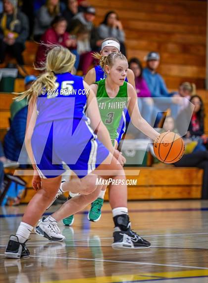 Thumbnail 2 in Harrison vs Yellville-Summit (Mountain Home Jr Invitational) photogallery.