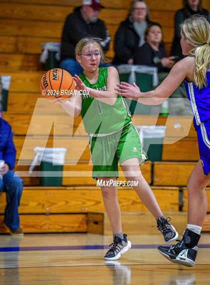 Thumbnail 3 in Harrison vs Yellville-Summit (Mountain Home Jr Invitational) photogallery.