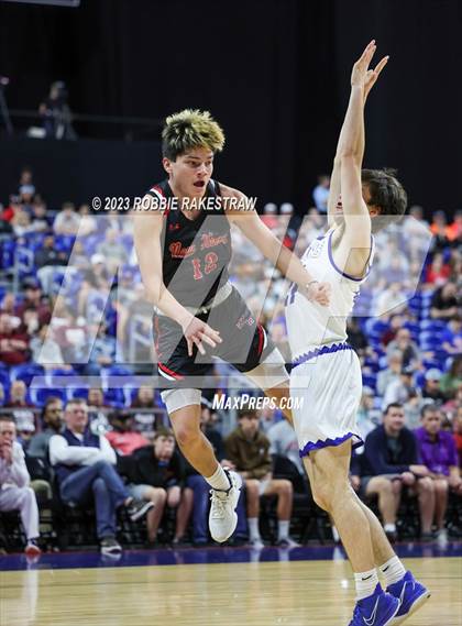 Thumbnail 3 in Lipan vs. New Home (UIL 2A Basketball State Semifinal) photogallery.
