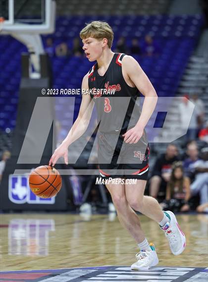 Thumbnail 2 in Lipan vs. New Home (UIL 2A Basketball State Semifinal) photogallery.