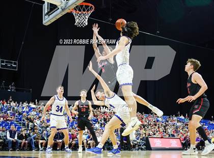 Thumbnail 3 in Lipan vs. New Home (UIL 2A Basketball State Semifinal) photogallery.