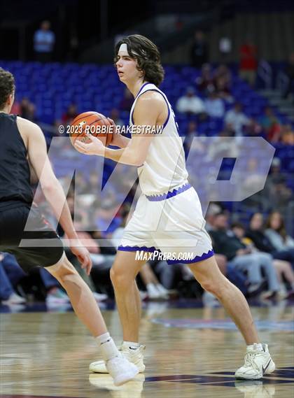 Thumbnail 3 in Lipan vs. New Home (UIL 2A Basketball State Semifinal) photogallery.