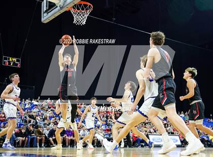 Thumbnail 3 in Lipan vs. New Home (UIL 2A Basketball State Semifinal) photogallery.