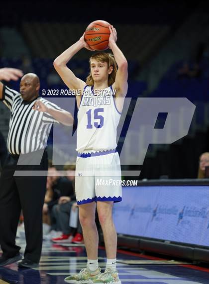 Thumbnail 2 in Lipan vs. New Home (UIL 2A Basketball State Semifinal) photogallery.