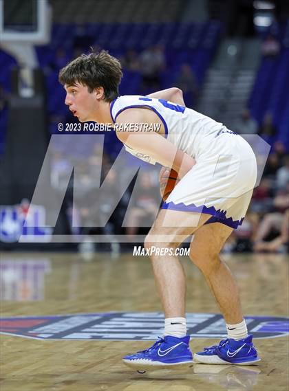 Thumbnail 2 in Lipan vs. New Home (UIL 2A Basketball State Semifinal) photogallery.