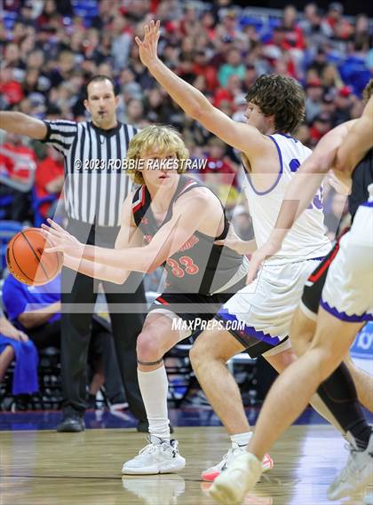 Thumbnail 3 in Lipan vs. New Home (UIL 2A Basketball State Semifinal) photogallery.