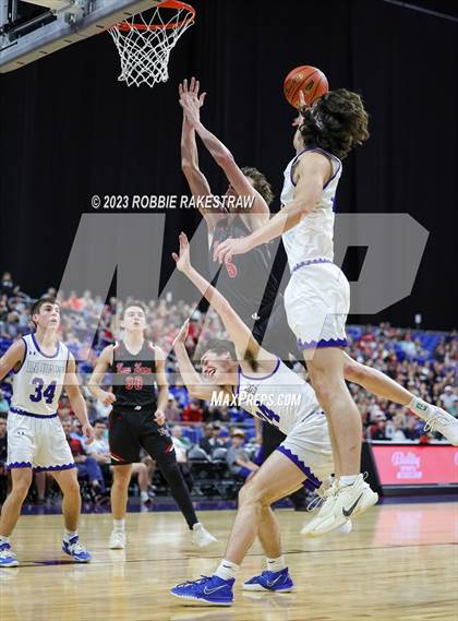 Thumbnail 3 in Lipan vs. New Home (UIL 2A Basketball State Semifinal) photogallery.