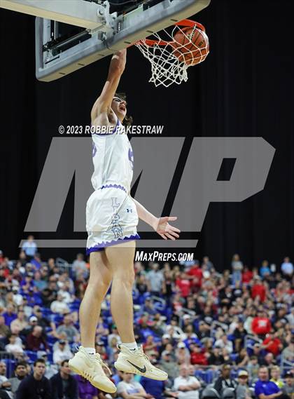 Thumbnail 2 in Lipan vs. New Home (UIL 2A Basketball State Semifinal) photogallery.
