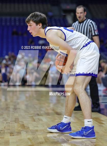 Thumbnail 3 in Lipan vs. New Home (UIL 2A Basketball State Semifinal) photogallery.