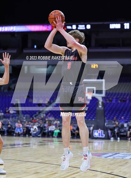 Thumbnail 2 in Lipan vs. New Home (UIL 2A Basketball State Semifinal) photogallery.