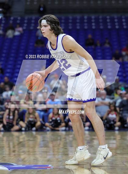 Thumbnail 3 in Lipan vs. New Home (UIL 2A Basketball State Semifinal) photogallery.
