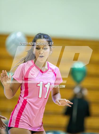 Thumbnail 1 in Royal @ Moorpark photogallery.