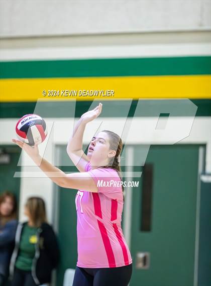 Thumbnail 2 in Royal @ Moorpark photogallery.