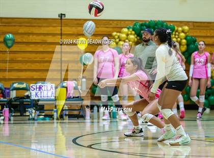 Thumbnail 2 in Royal @ Moorpark photogallery.