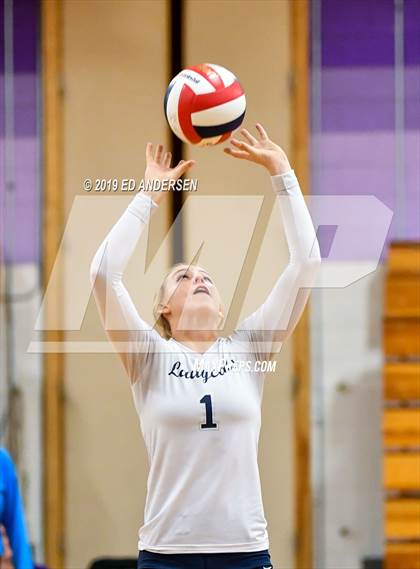 Thumbnail 2 in Yerington vs. White Pine (NIAA 2A Northern Final) photogallery.
