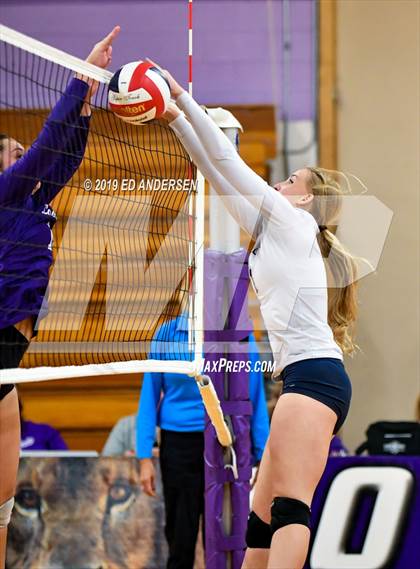 Thumbnail 2 in Yerington vs. White Pine (NIAA 2A Northern Final) photogallery.