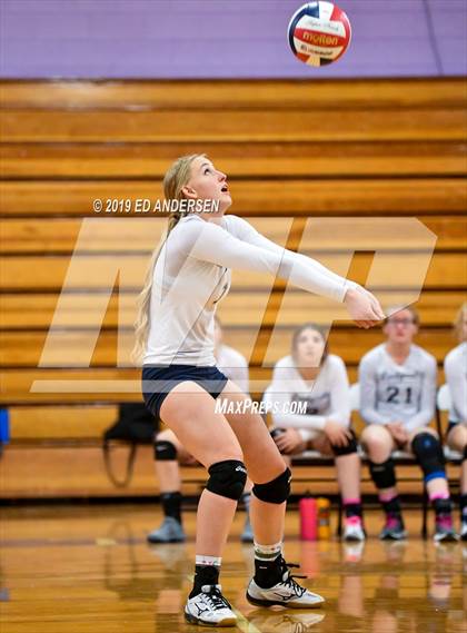Thumbnail 1 in Yerington vs. White Pine (NIAA 2A Northern Final) photogallery.