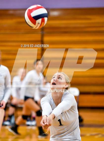 Thumbnail 1 in Yerington vs. White Pine (NIAA 2A Northern Final) photogallery.