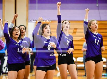 Thumbnail 2 in Yerington vs. White Pine (NIAA 2A Northern Final) photogallery.