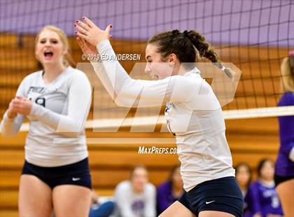 Thumbnail 2 in Yerington vs. White Pine (NIAA 2A Northern Final) photogallery.