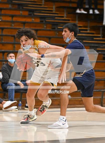 Thumbnail 3 in Mullen @ Arapahoe photogallery.
