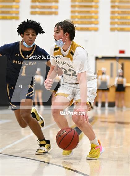 Thumbnail 3 in Mullen @ Arapahoe photogallery.