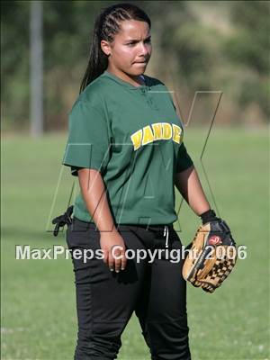 Thumbnail 3 in Oakdale vs Vanden (D3 Section Final) photogallery.
