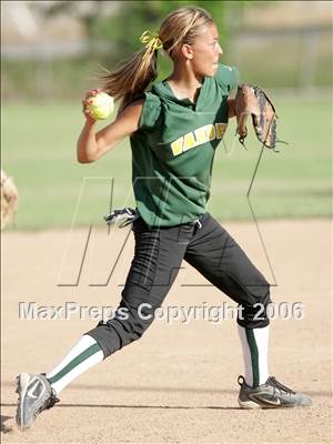 Thumbnail 3 in Oakdale vs Vanden (D3 Section Final) photogallery.